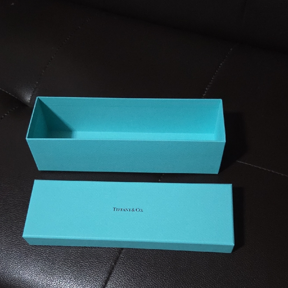 Tiffany & Co. Turquoise Gift Box